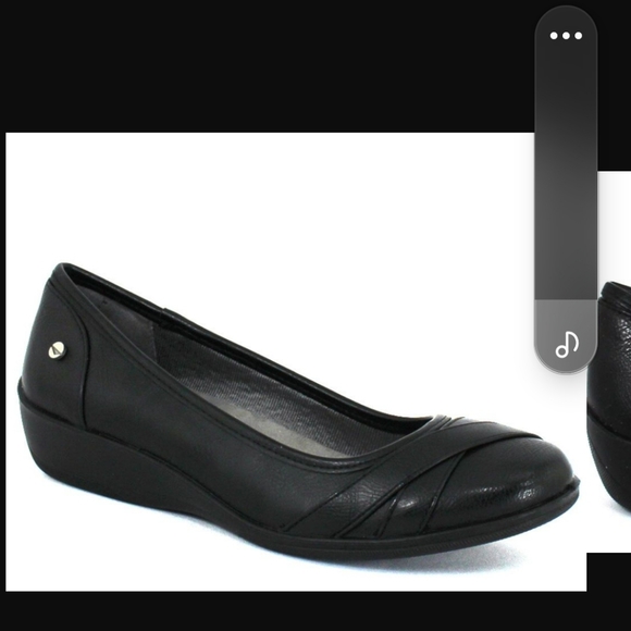 Flats - Picture 3 of 4